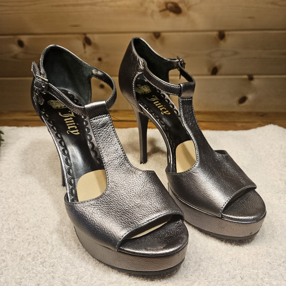 Juicy Couture Mishca Silver Metallic Heels Size 8